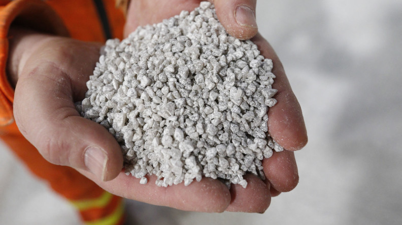 Polysulphate in hands
