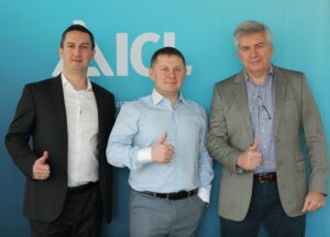 ICL and Kernel leadership team celebrating partnership success with thumbs up, highlighting collaboration in sustainable agriculture and fertilizer solutions.