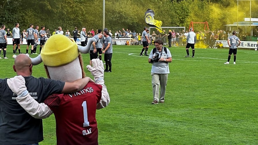 Sportrasen ist mehr als ein Untergrund – Charity Aktion mit Borussia Dortmund