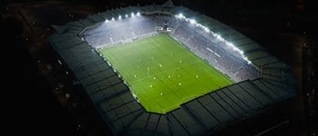 Insediare e mantenere un tappeto erboso resiliente nei campi da calcio